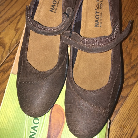 Women’s Leather Wedge by NAOT (NWT) Size 7 - Picture 2 of 10